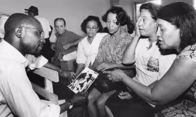 Homicídio de Acari: a certidão de óbitos das vítimas deve indicar “violência originada de atuação de poder público”