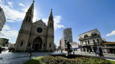 Curitiba: Chuvas intensas e frio devem atingir capital paranaense