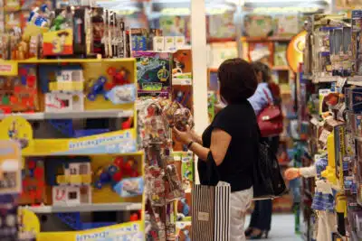 Brasil: 130 milhões de brasileiros comprarão presentes para o Dia das Crianças Brasil: 130 milhões de brasileiros comprarão presentes para o Dia das Crianças