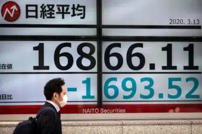 Trump intensifica tensões com China e bolsas da Ásia em queda