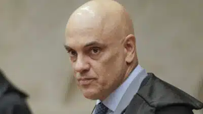 Ministro do STF autor