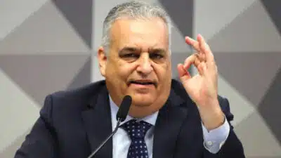 Deputado Gaspar critica postura de investigados na CPI do INSS: “Só falta urinar na mesa” Deputado Gaspar critica postura de investigados na CPI do INSS: “Só falta urinar na mesa”