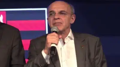 Bandeira de Mello é excluído de processo e réus absolvidos no Flamengo