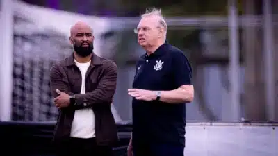 Carlos Teixeira e Eduardo Salusse defendem SAF no Corinthians: “De imediato” Carlos Teixeira e Eduardo Salusse defendem SAF no Corinthians: “De imediato”
