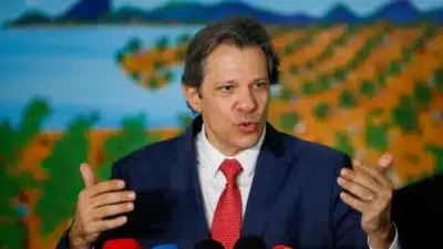 Haddad diz que corte de emendas é consequência fiscal, não “chantagem”