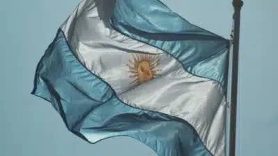 BC da Argentina vende US$ 45,5 milhões e mantém taxa de câmbio