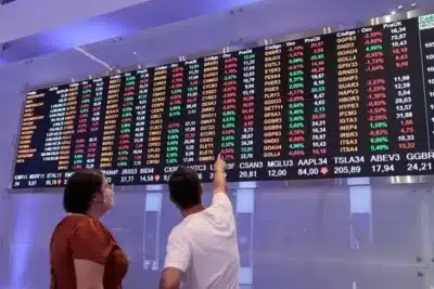 Ibovespa sobe, dólar cai: alta na bolsa e queda na moeda