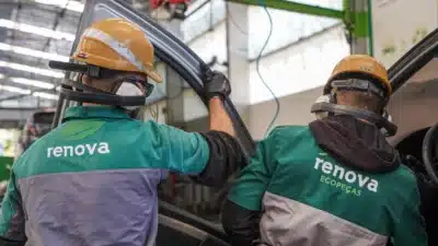 Renova Ecopeças desmonta 30 mil carros e transforma em negócio