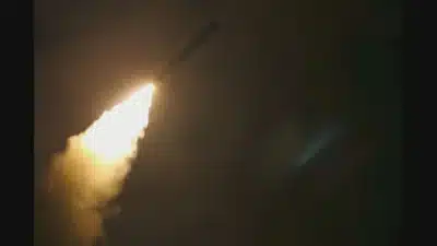 Zelensky pede Tomahawks aos EUA para intensificar conflito Rússia-Ucrânia