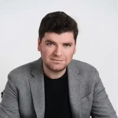 Michael Berkowitz: Ex-executivo fatura com marca de luxo de casacos
