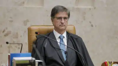 PGR se opõe a pedido de prisão de Eduardo Bolsonaro, veja detalhes PGR se opõe a pedido de prisão de Eduardo Bolsonaro, veja detalhes