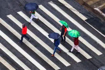 Frio e tempestade previstos no fim de semana em SÃO PAULO; Inmet alerta para perigo potencial na capital