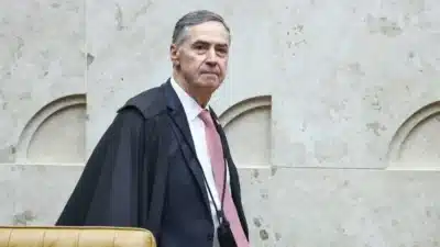Barroso autoriza enfermeiros em aborto legal, proíbe punição