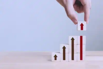 Os 9 Hábito: Especialista de Yale revela hábites que aumentam sua inteligência emocional e a vantagem profissional