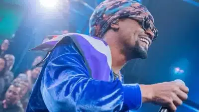 Cidade Negra rebate letra “machista” de “Girassol”; veja a mudança