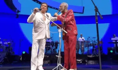 Gilberto Gil e Roberto Carlos se encontram em SP em apresentação