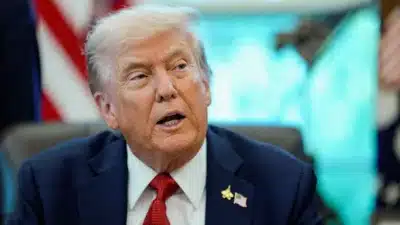 Trump define tarifas em caminhões e ônibus importados com exceções para México e Canadá