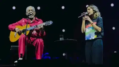 Neta de Gilberto Gil encanta em show da turnê “Tempo Rei”