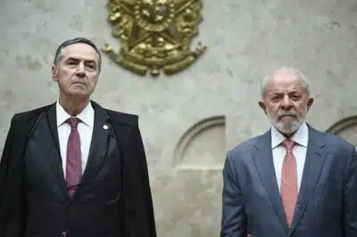 Lula avalia nomes para substituir Barroso no STF