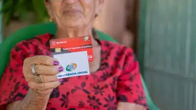 INSS Suspende Empréstimos Consignados em 4 Bancos