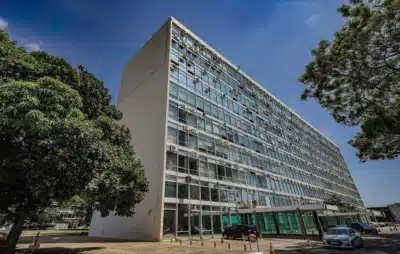 Fazenda busca reconstruir agenda fiscal com divisão de propostas