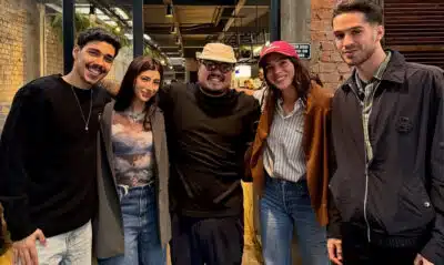 Bruna Marquezine e João Guilherme posam juntos em foto