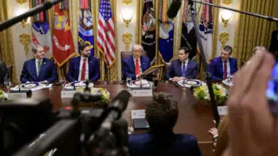 Trump defende transferência de jogos da Copa por segurança; Boston responde Trump defende transferência de jogos da Copa por segurança; Boston responde