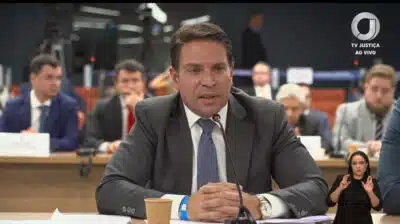 STF Determina Avaliação do Mandato de Alexandre Ramagem em Caso Polêmico