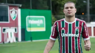 Guilherme Mattis anuncia aposentadoria após longa carreira no futebol brasileiro