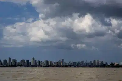 AIIB Destina US$ 1 Bilhão para Iniciativas Climáticas e Reconstrução no Brasil