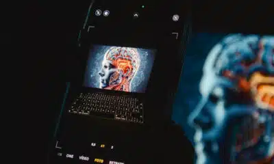 Tecnologia “revive” mortos: nova fronteira digital do luto