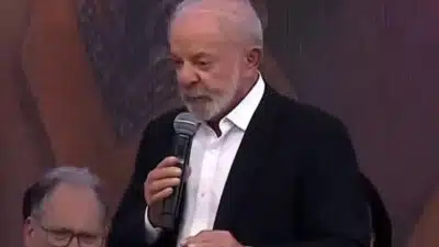 Lula compara máquina de radioterapia com a de Trump em inauguração em Minas Gerais
