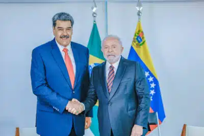 Lula e Maduro Conversam em Telefone: Tensão Regional e Negociações em Curso