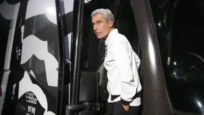 Grêmio e Luís Castro: Acordo Quase Fechado para a Temporada de 2026