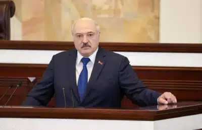 Alexander Lukashenko decreta indulto com motivos humanitários e libera presos políticos