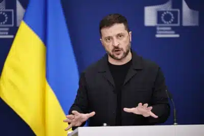 Zelensky anuncia concessões no plano americano para o conflito ucraniano