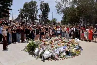 Atentado em Bondi Beach: Investigação aponta para extremistas e envolvimento de pai e filho