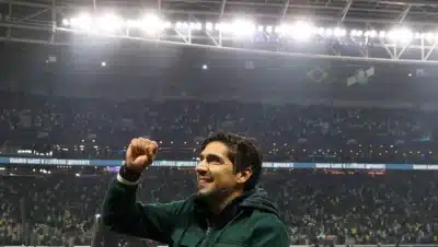 Abel Ferreira renova contrato com o Palmeiras até 2027 e garante futuro glorioso!