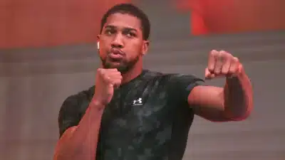 Anthony Joshua Envolvido em Acidente na Nigéria com Fatalidades