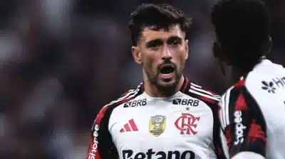 Arrascaeta Abre o Placar e Flamengo Vence Cruz Azul na Copa Intercontinental