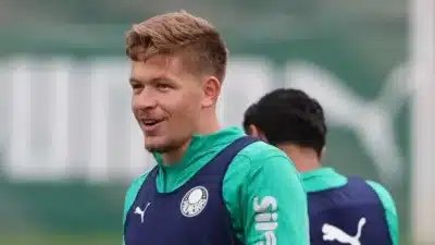 Bruno Fuchs se consolida no Palmeiras: zagueiro faz gol e conquista torcida!