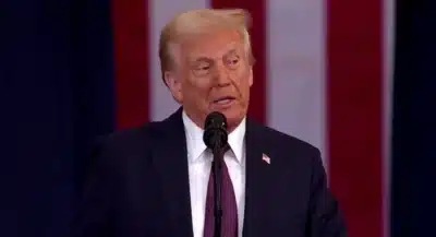 Trump lança programa de vistos “Gold Card” com investimento de US$ 1 milhão