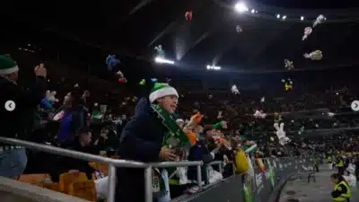 Real Betis promove arrecadação de brinquedos em jogo de Natal emocionante!
