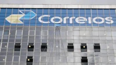 Correios anunciam meta de 10 mil demissões e empréstimo de R$ 20 bilhões