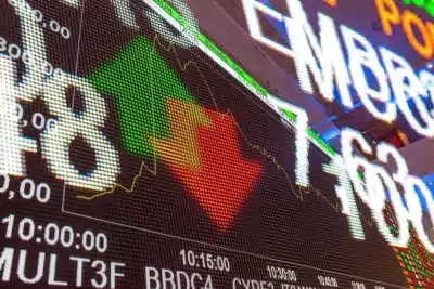Ibovespa Sobe com Corte de Juros nos EUA e Destaque da CEEB5