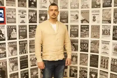 Inteligência Artificial: Novo Pilar nos Negócios e Formação Essencial