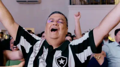 Flávio Dino Projeta Otimismo com Botafogo Após Bom Desempenho em 2025