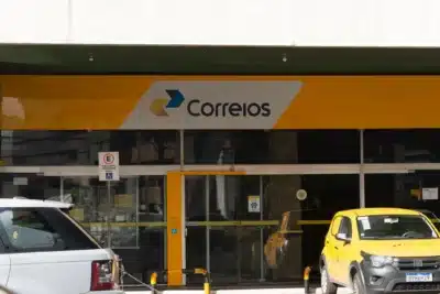 Tesouro Nacional Garante Empréstimo de R$ 12 Bilhões para os Correios