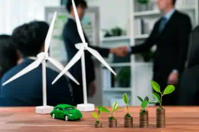 McKinsey revela: Transição energética global enfrenta inflexão em 2026, com desafios e oportunidades para o Brasil