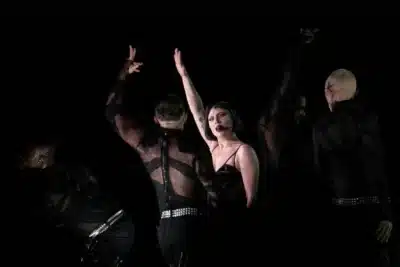 Lady Gaga Surpreende Fãs com Show de Natal Exclusivo no YouTube